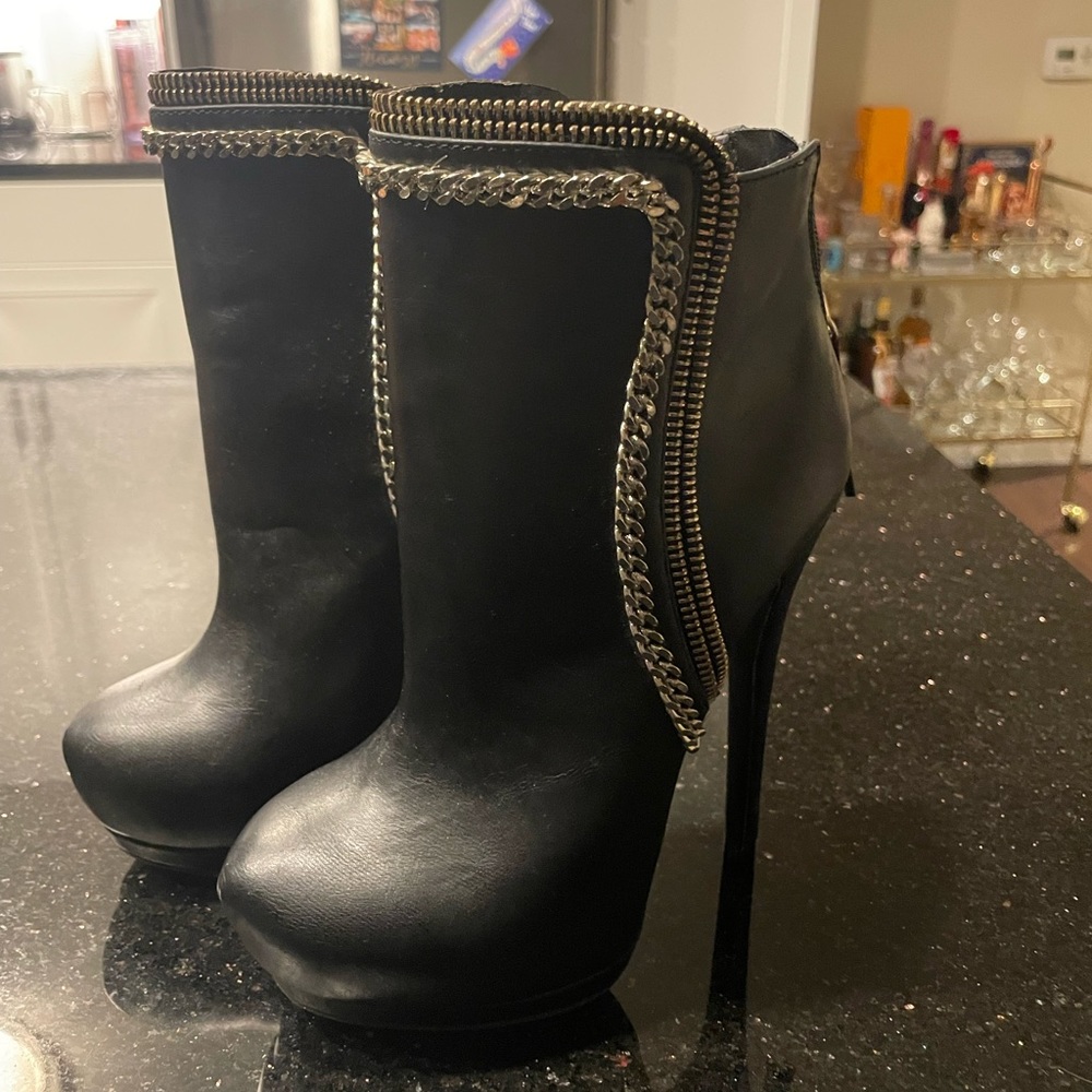 High Fashion Ankle Boots